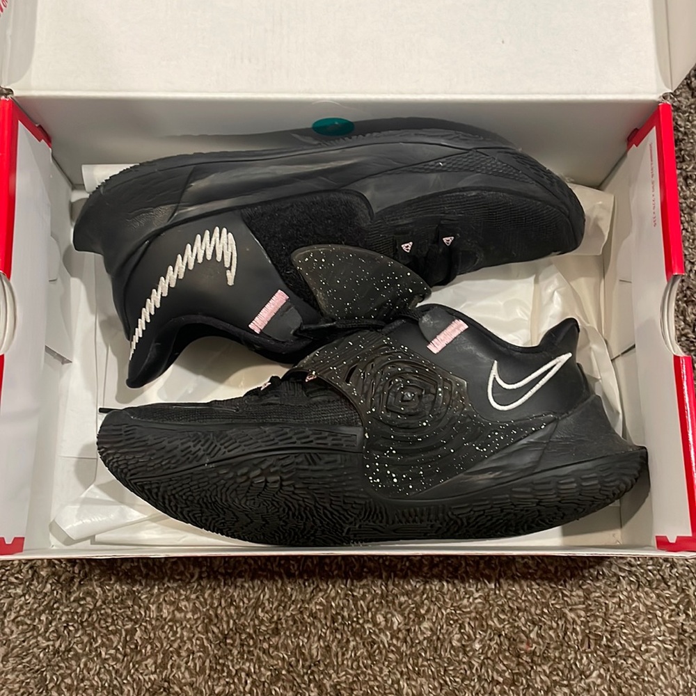 Kyrie Low 3